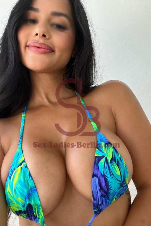 Mexican Busty Escort with Big Ass in Berlin